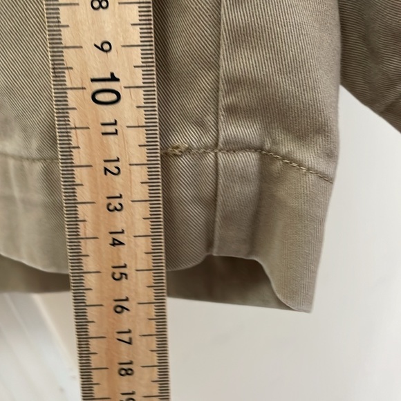 Ralph Lauren - Classic 6" Khaki Shorts - Brown - 32 - Picture 12 of 15